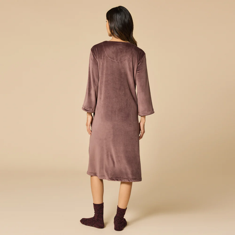 42" 3/4 Sleeve Serenity Shear Mink Zip Robe - Image 13