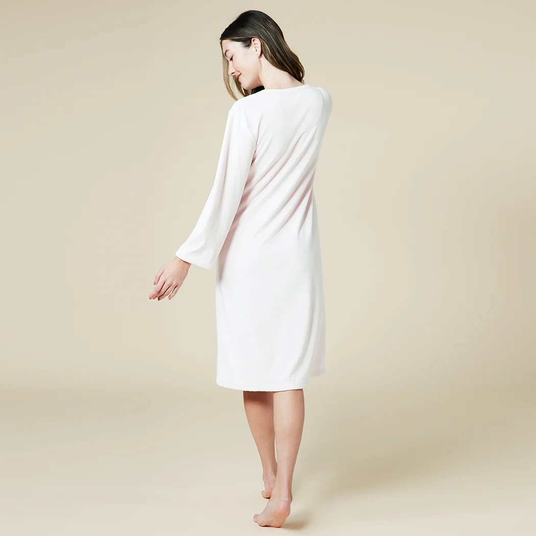 42" 3/4 Sleeve Serenity Shear Mink Zip Robe - Image 16