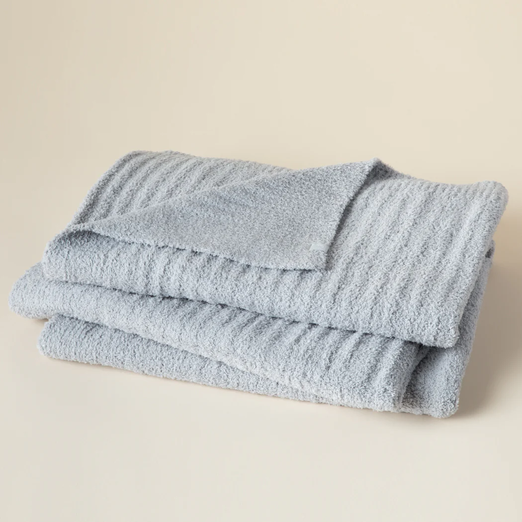 50" x 70" Solid Rib Marshmallow Blanket - Image 11