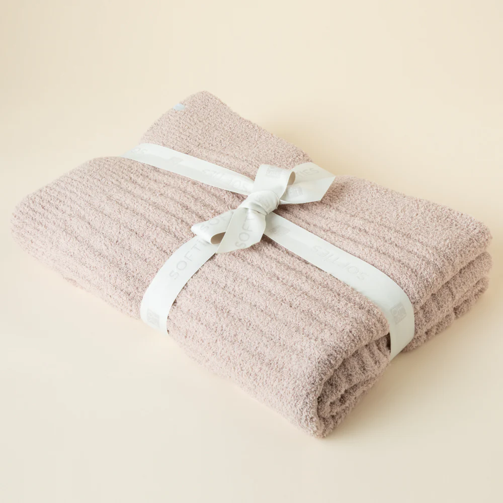 50" x 70" Solid Rib Marshmallow Blanket - Image 4