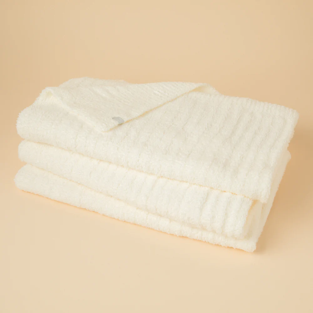 50" x 70" Solid Rib Marshmallow Blanket - Image 9