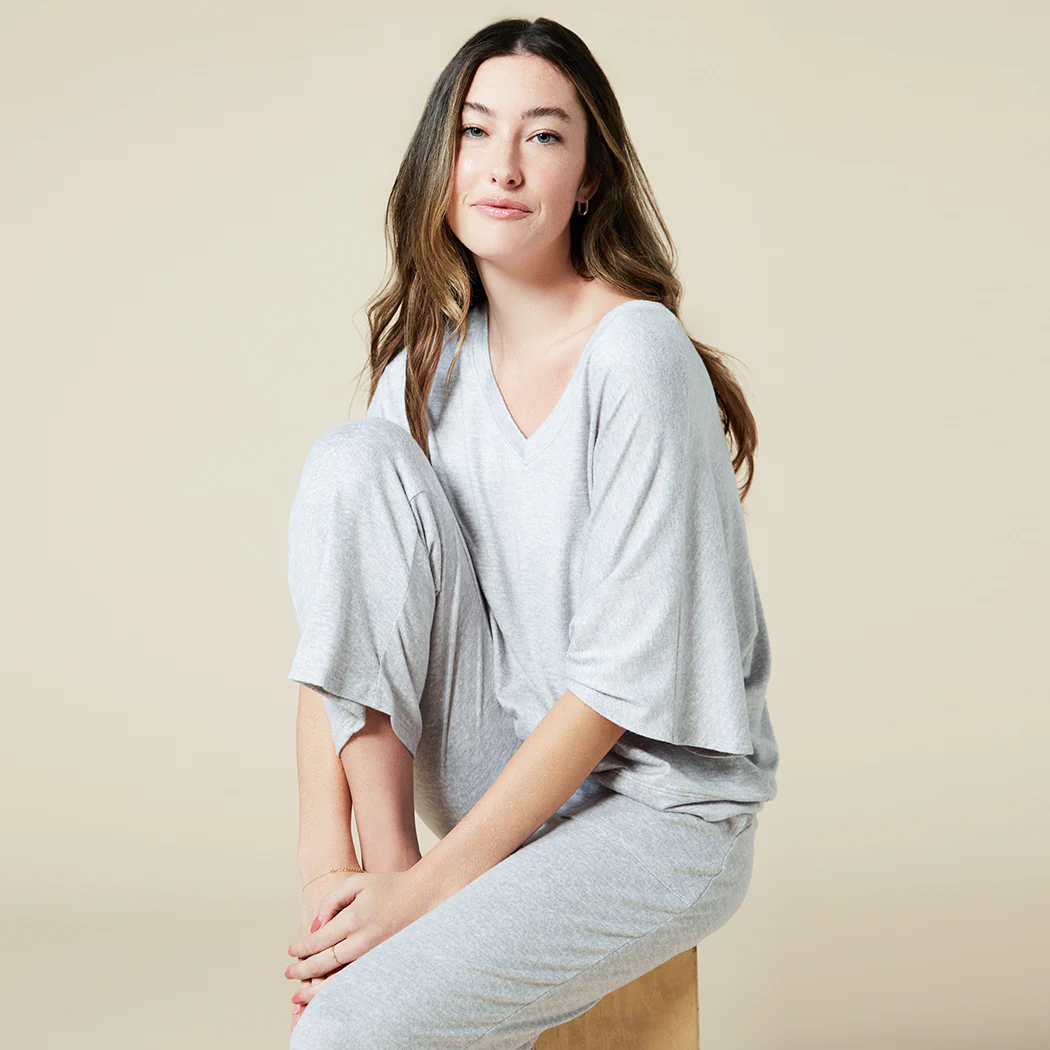 Dream Relaxed V-neck with Capri Lounge Set - Image 14