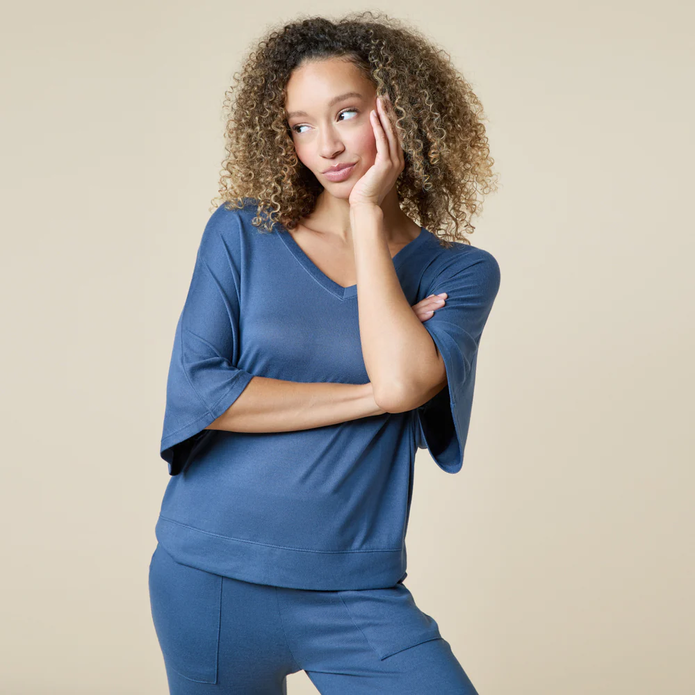 Dream Relaxed V-neck with Capri Lounge Set - Image 23