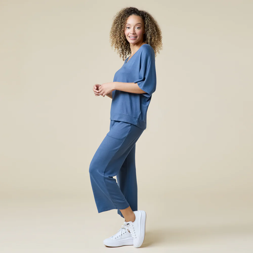 Dream Relaxed V-neck with Capri Lounge Set - Image 25