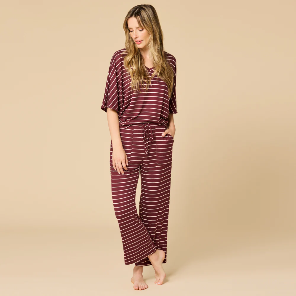 Dream Relaxed V-neck with Capri Lounge Set - Image 29