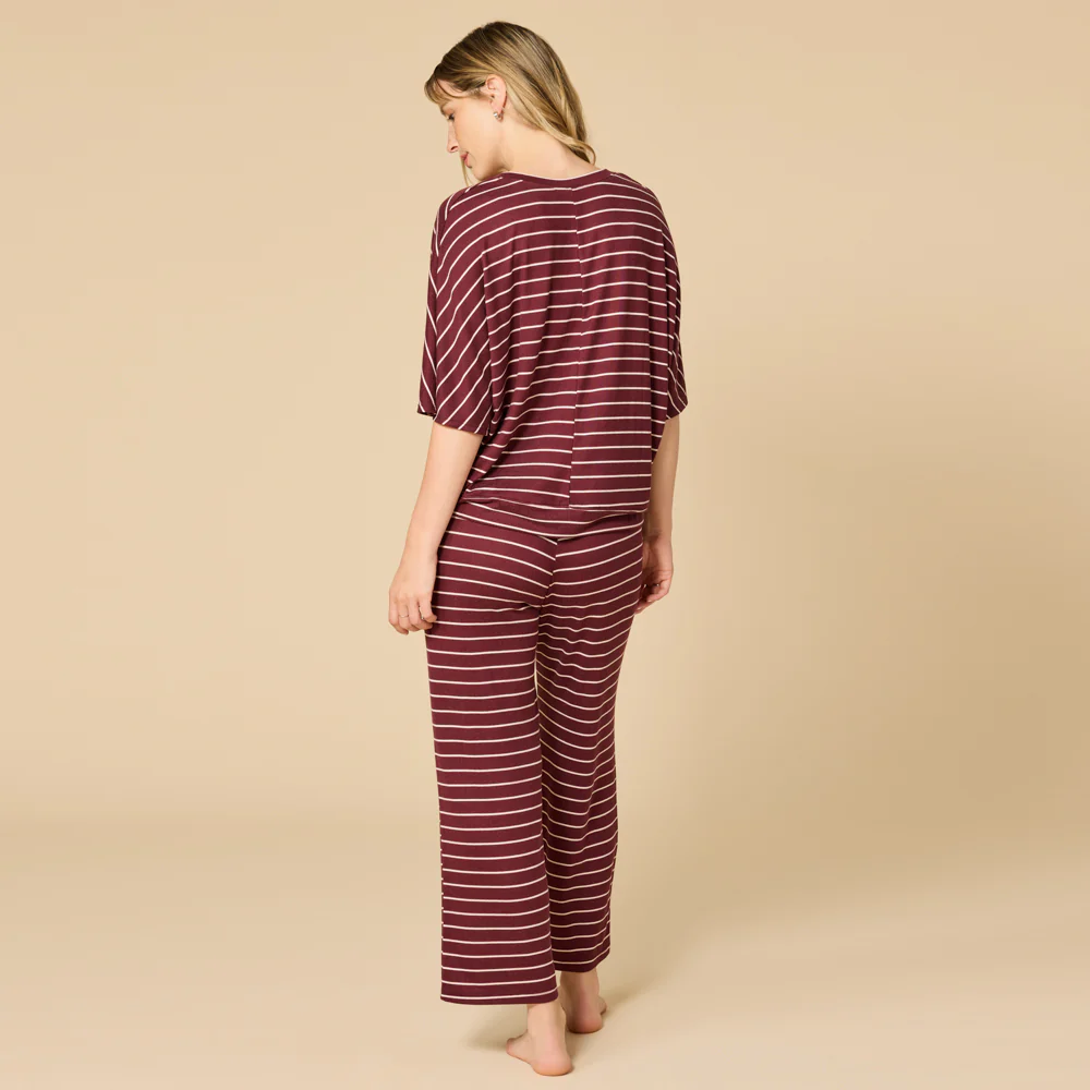 Dream Relaxed V-neck with Capri Lounge Set - Image 31