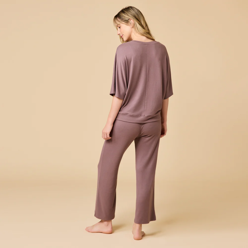 Dream Relaxed V-neck with Capri Lounge Set - Image 39