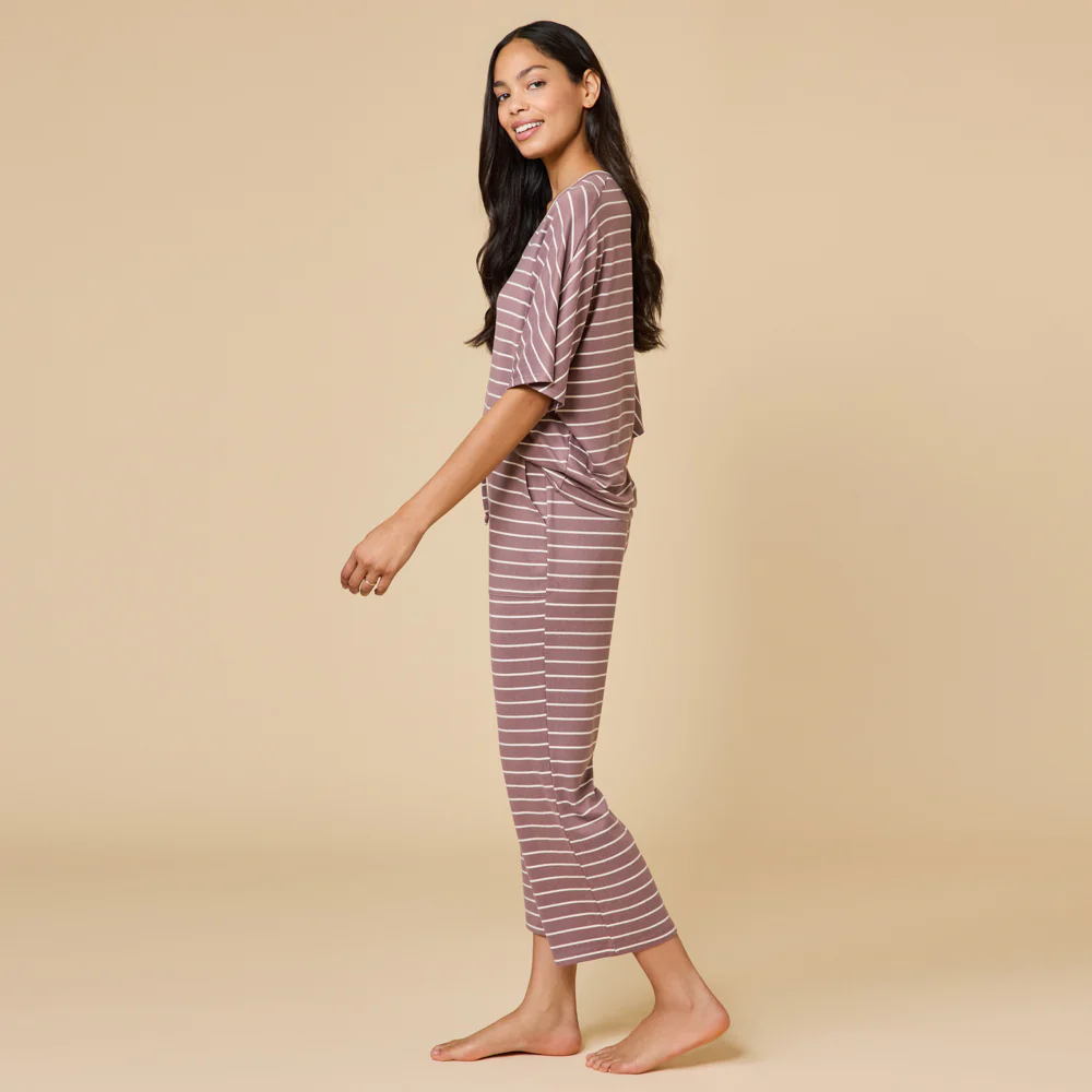 Dream Relaxed V-neck with Capri Lounge Set - Image 4