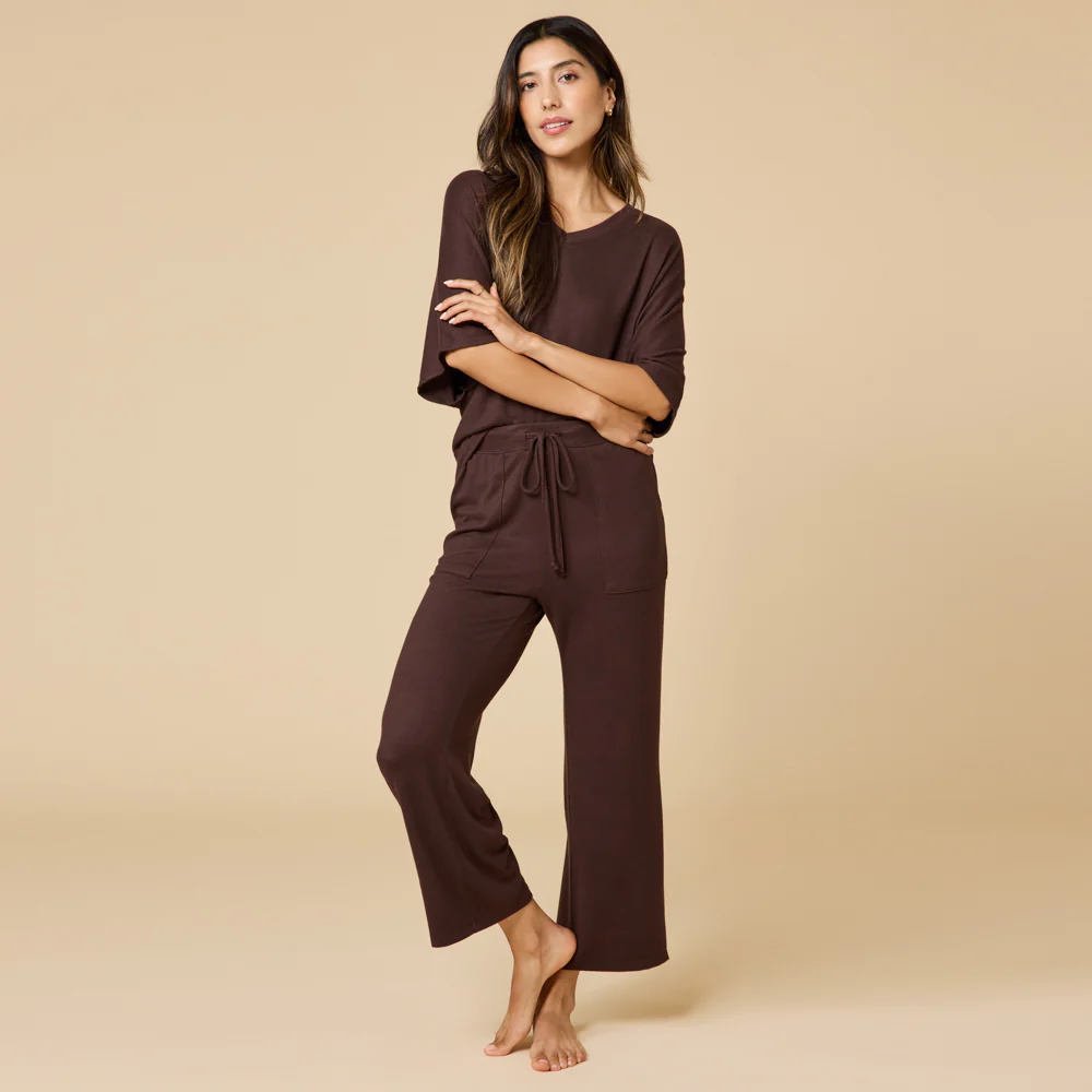 Dream Relaxed V-neck with Capri Lounge Set - Image 40