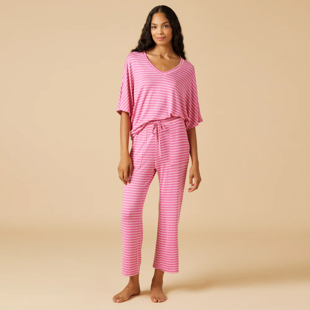 Dream Relaxed V-neck with Capri Lounge Set - Image 46