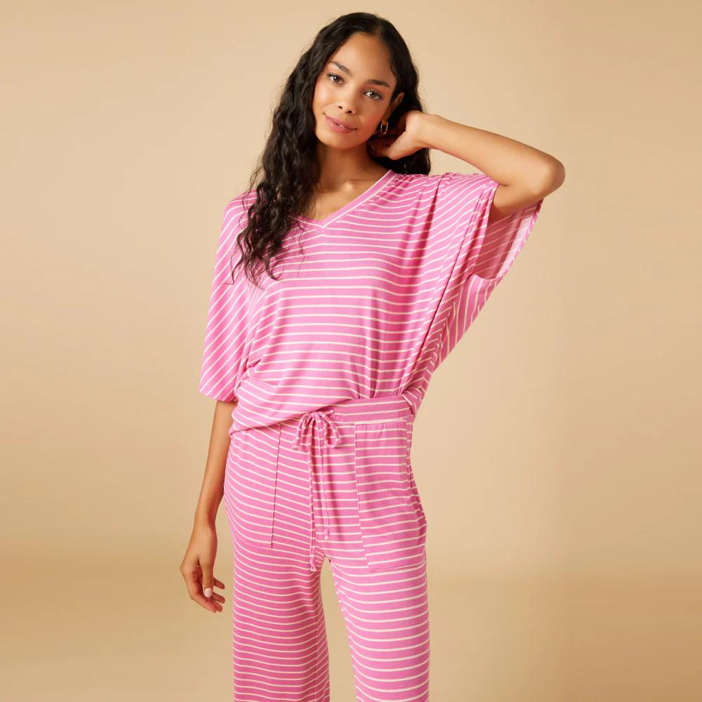 Dream Relaxed V-neck with Capri Lounge Set - Image 49