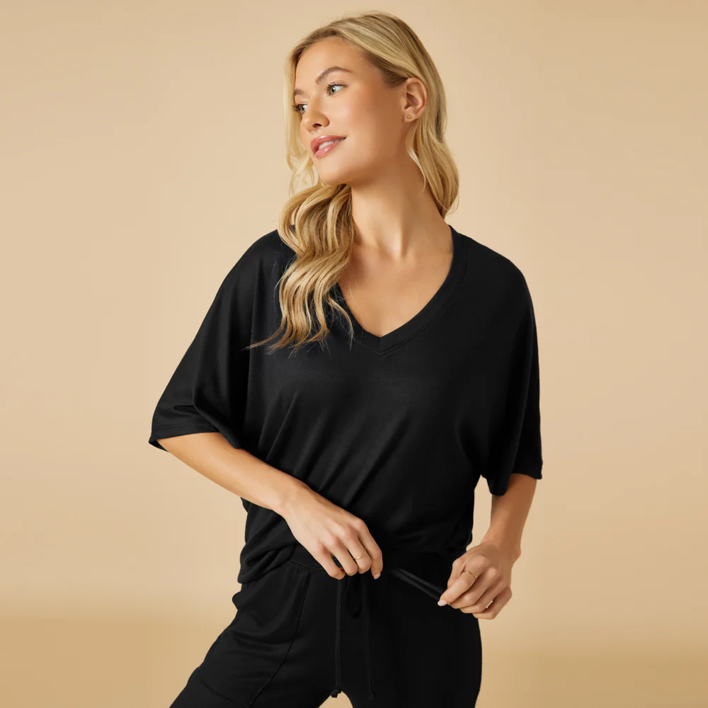 Dream Relaxed V-neck with Capri Lounge Set - Image 55