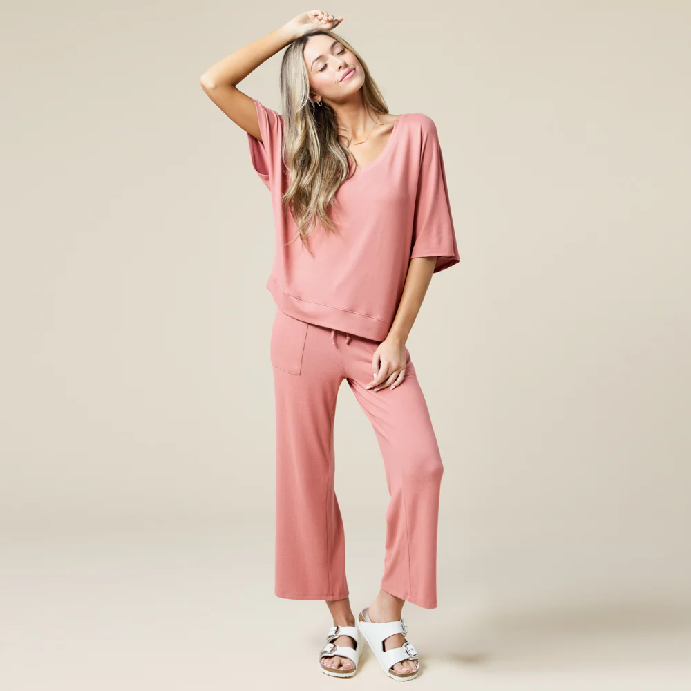 Dream Relaxed V-neck with Capri Lounge Set - Image 8