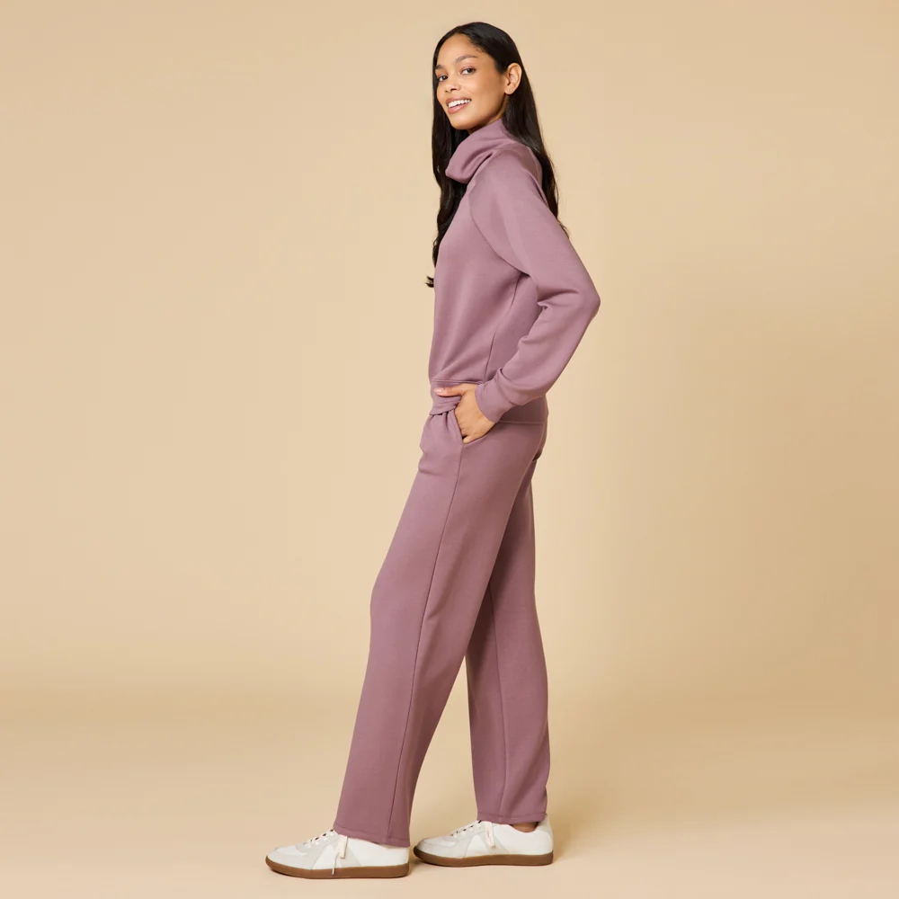 DreamTech Mock Neck with Pleated Pant - Image 13
