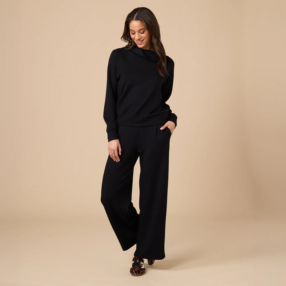 DreamTech Mock Neck with Pleated Pant - Image 16