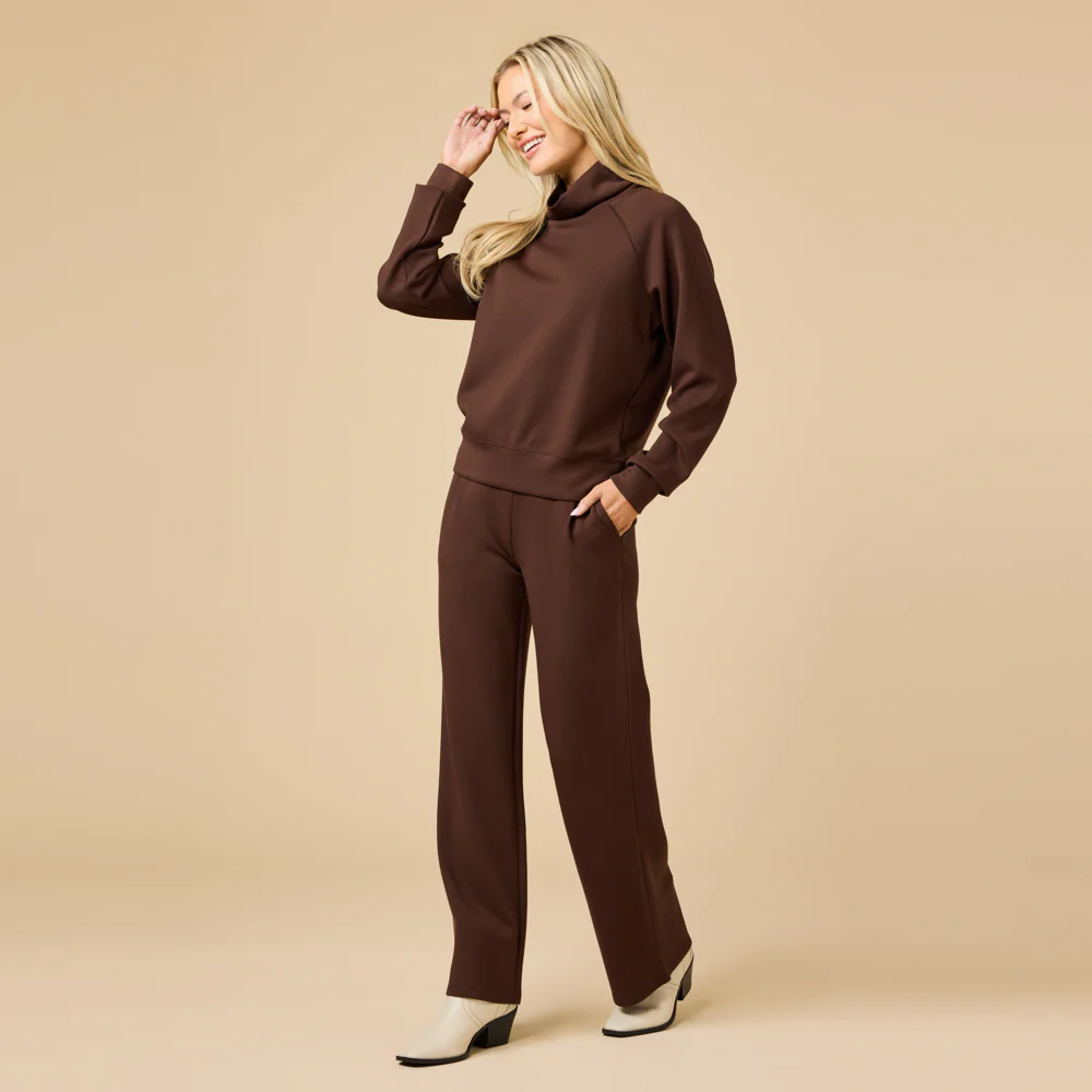 DreamTech Mock Neck with Pleated Pant - Image 23