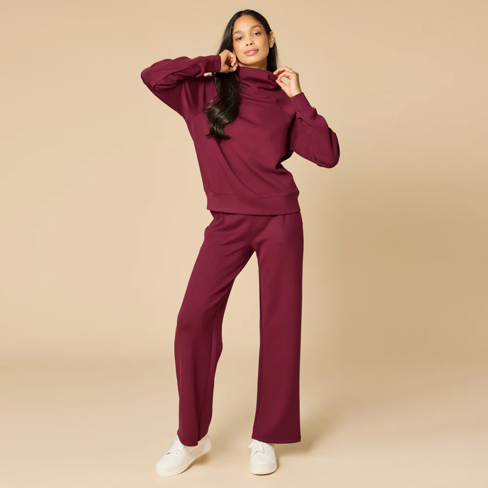 DreamTech Mock Neck with Pleated Pant - Image 3
