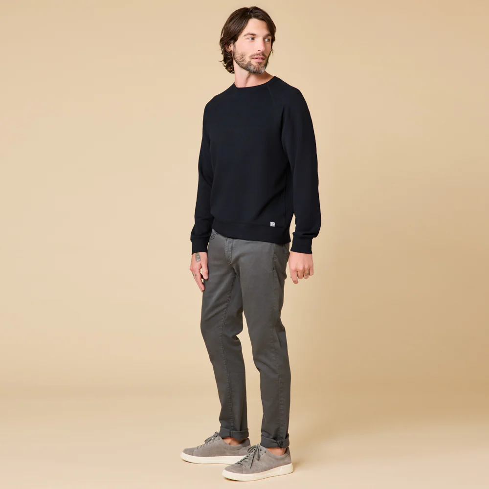 Take 10 Men's DreamTech Raglan Crew Neck - Image 8