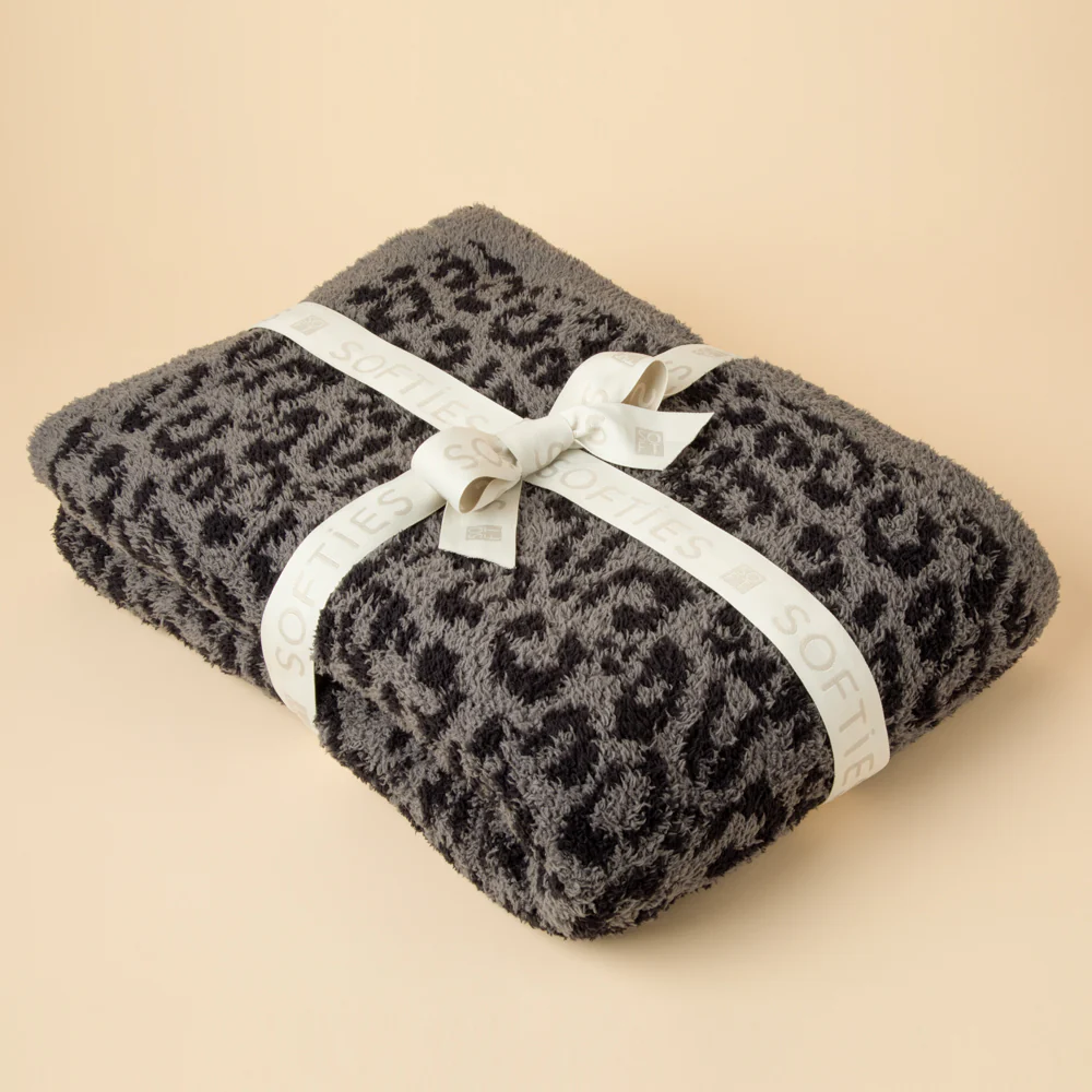 Marshmallow Leopard Blanket - Image 5