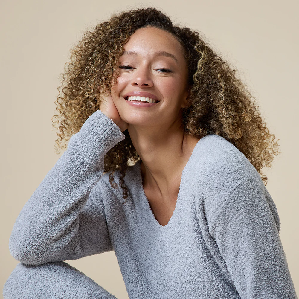 Solid Marshmallow V-Neck Lounge Set - Image 25