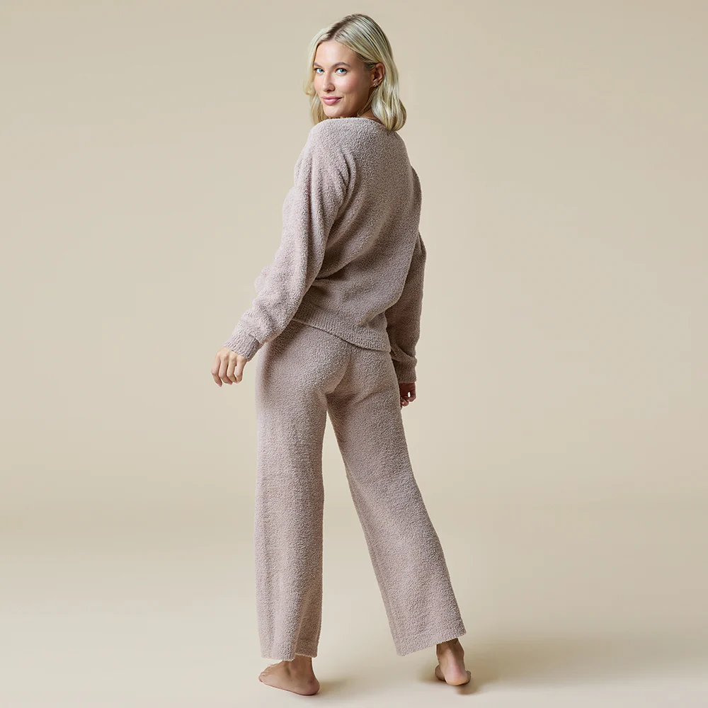 Solid Marshmallow V-Neck Lounge Set - Image 7