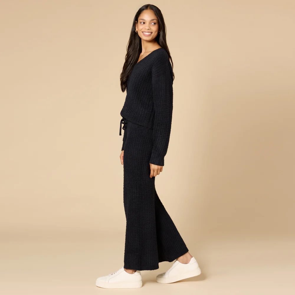 Waffle Knit Marshmallow V-Neck Lounge Set - Image 13